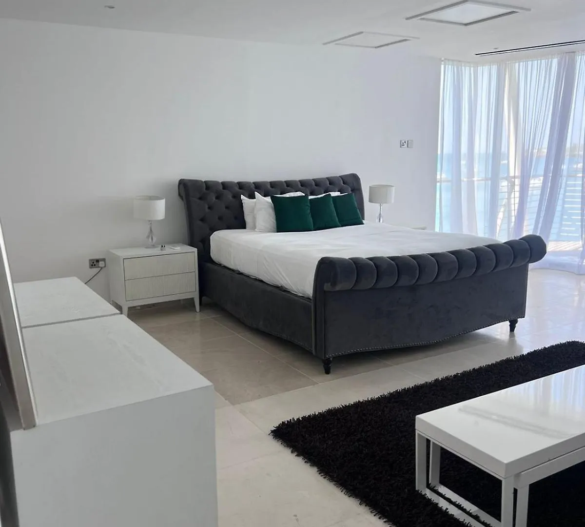 Waterside Lejlighed Lance aux Epines